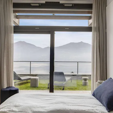 Luxury Penthouse View Pool Terrasse Sauna 아파트