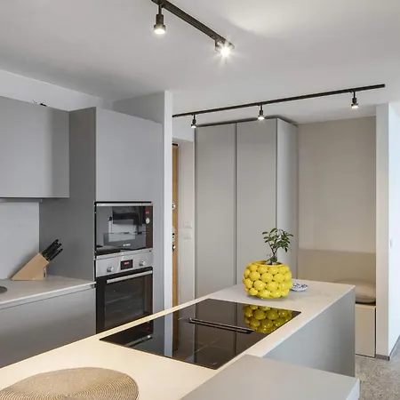 Appartamento Luxury Penthouse View Pool Terrasse Sauna