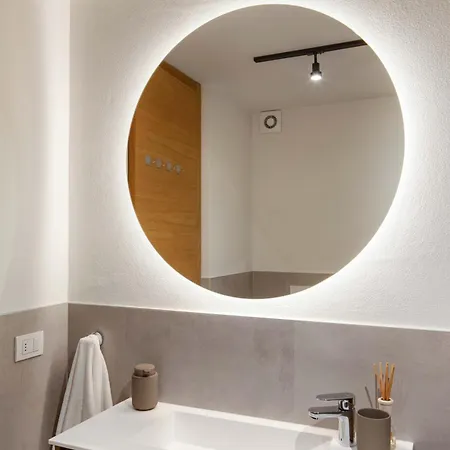 Luxury Penthouse View Pool Terrasse Sauna Appartamento *