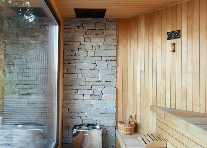 דירה Luxury Penthouse View Pool Terrasse Sauna מנאג'יו
